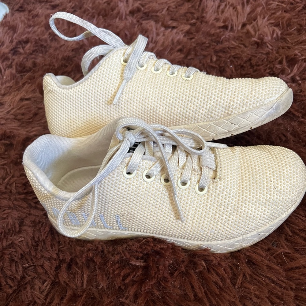 No bull vanilla trainers womens size 5.5